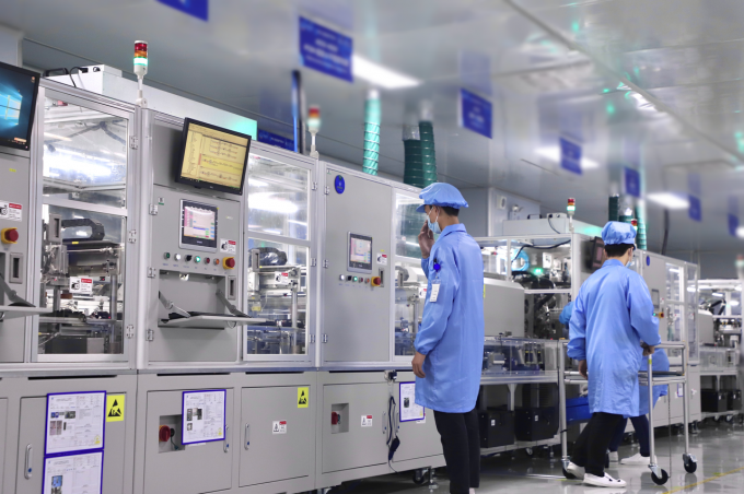 Gyro 3 trục chống rung động ổn định và chính xác với thiết kế chính xác cao 1