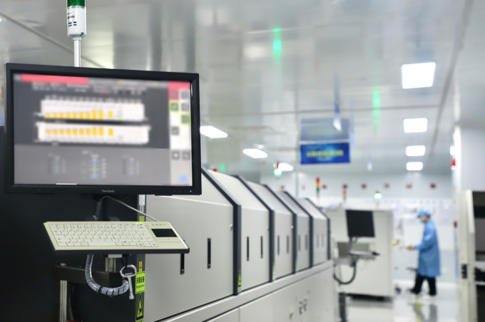 Gyro 3 trục chống rung động ổn định và chính xác với thiết kế chính xác cao 2